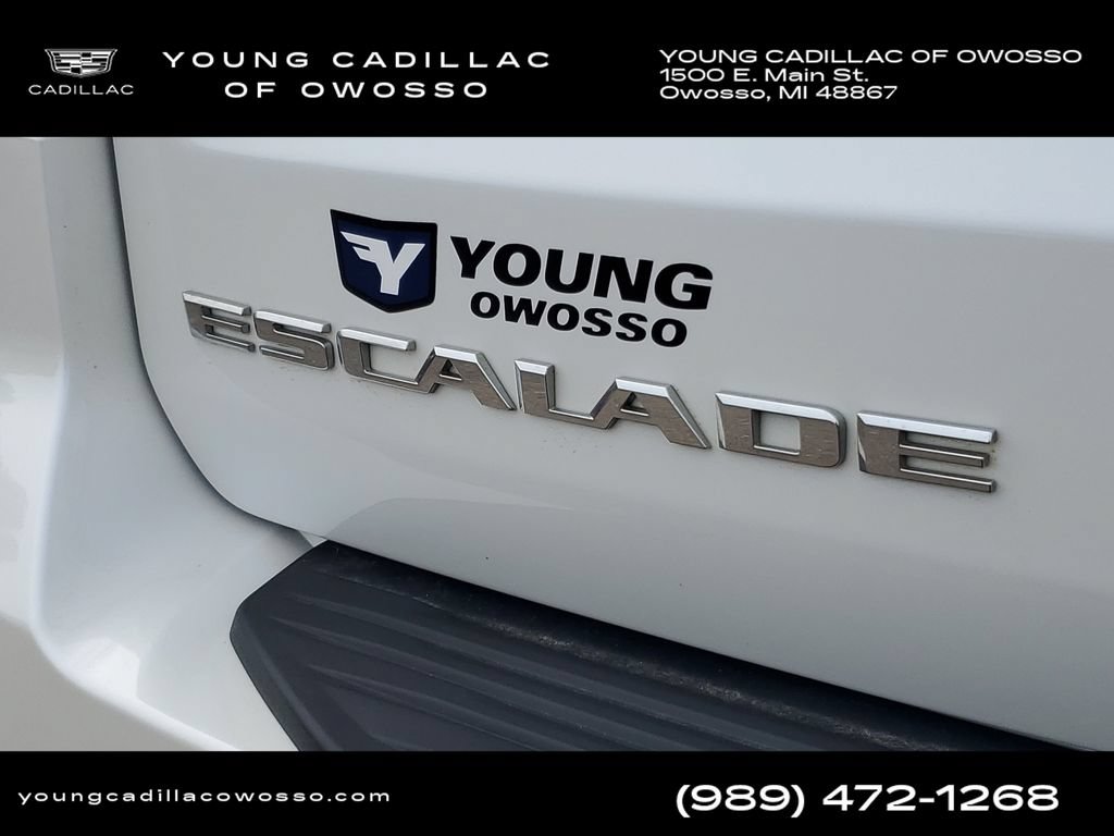 Used 2024 Cadillac Escalade Premium Luxury AWD/4WD image 36