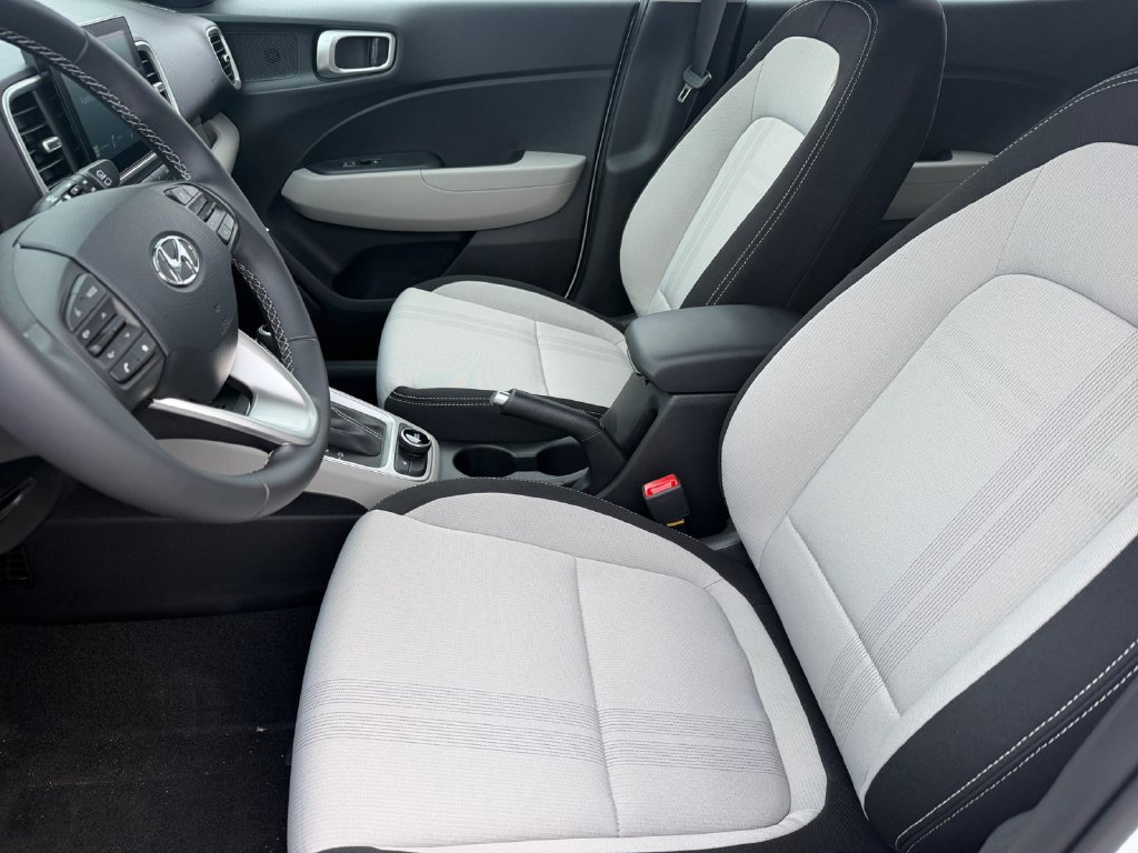 New 2026 Hyundai Venue SEL FWD image 10