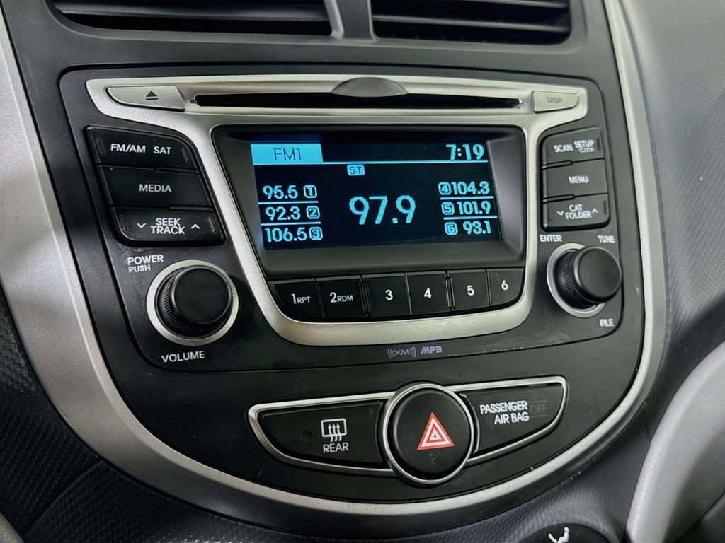 Used 2017 Hyundai Accent SE FWD image 5
