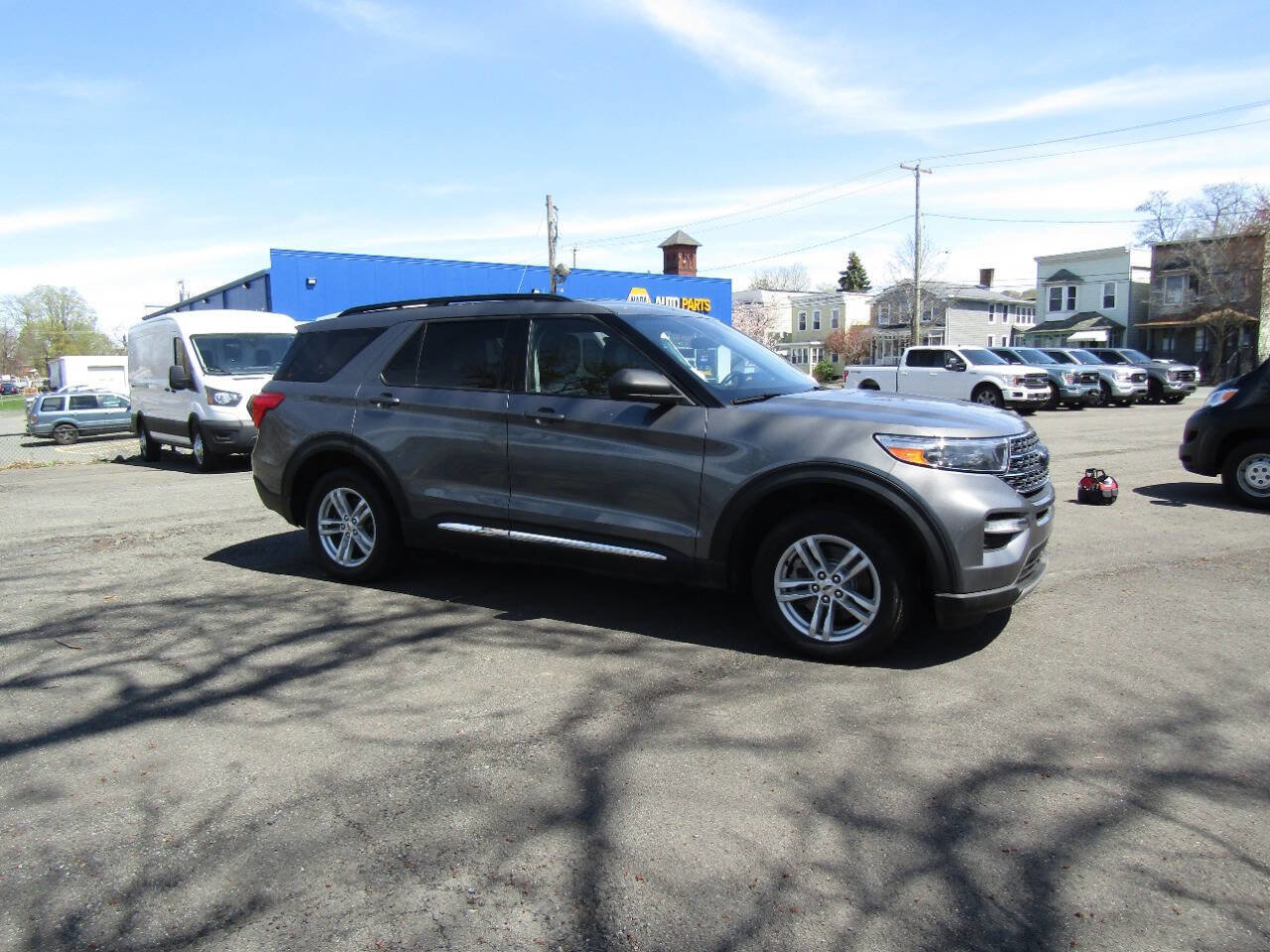 Used 2022 Ford Explorer XLT AWD/4WD image 9