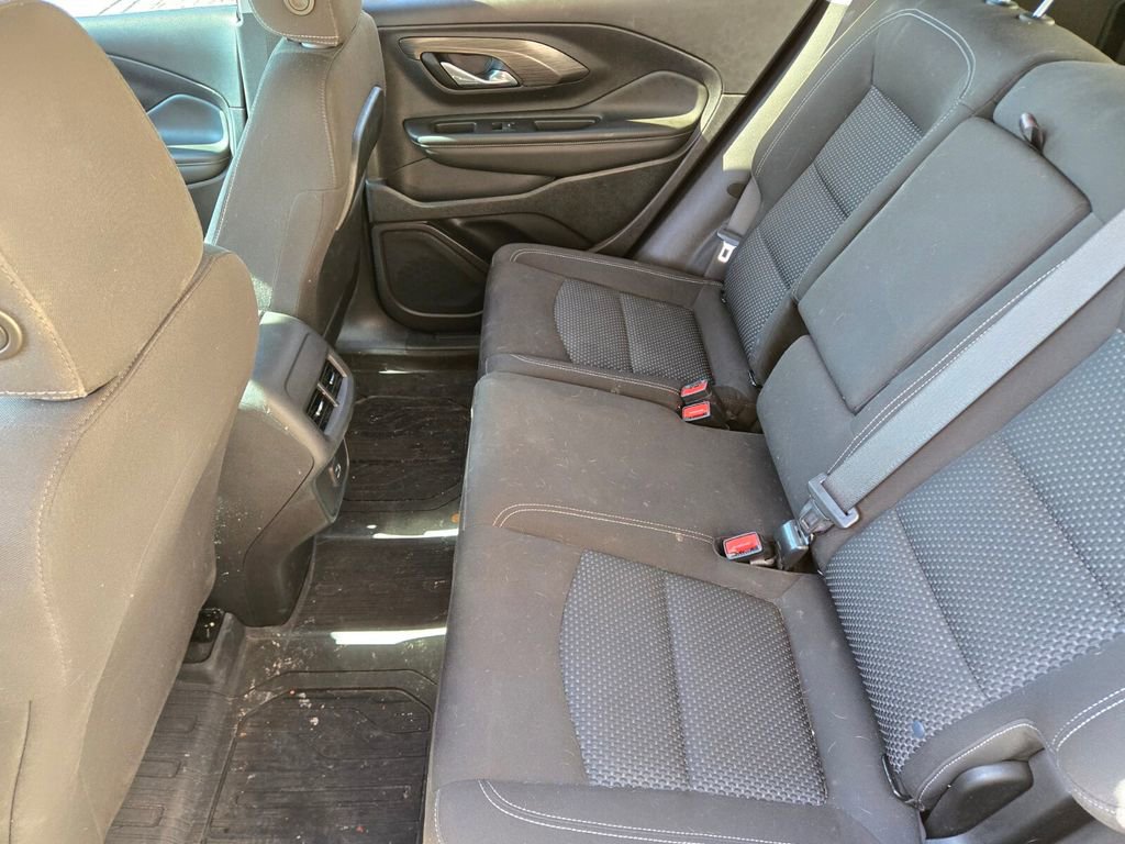 Used 2023 GMC Terrain SLE FWD image 7