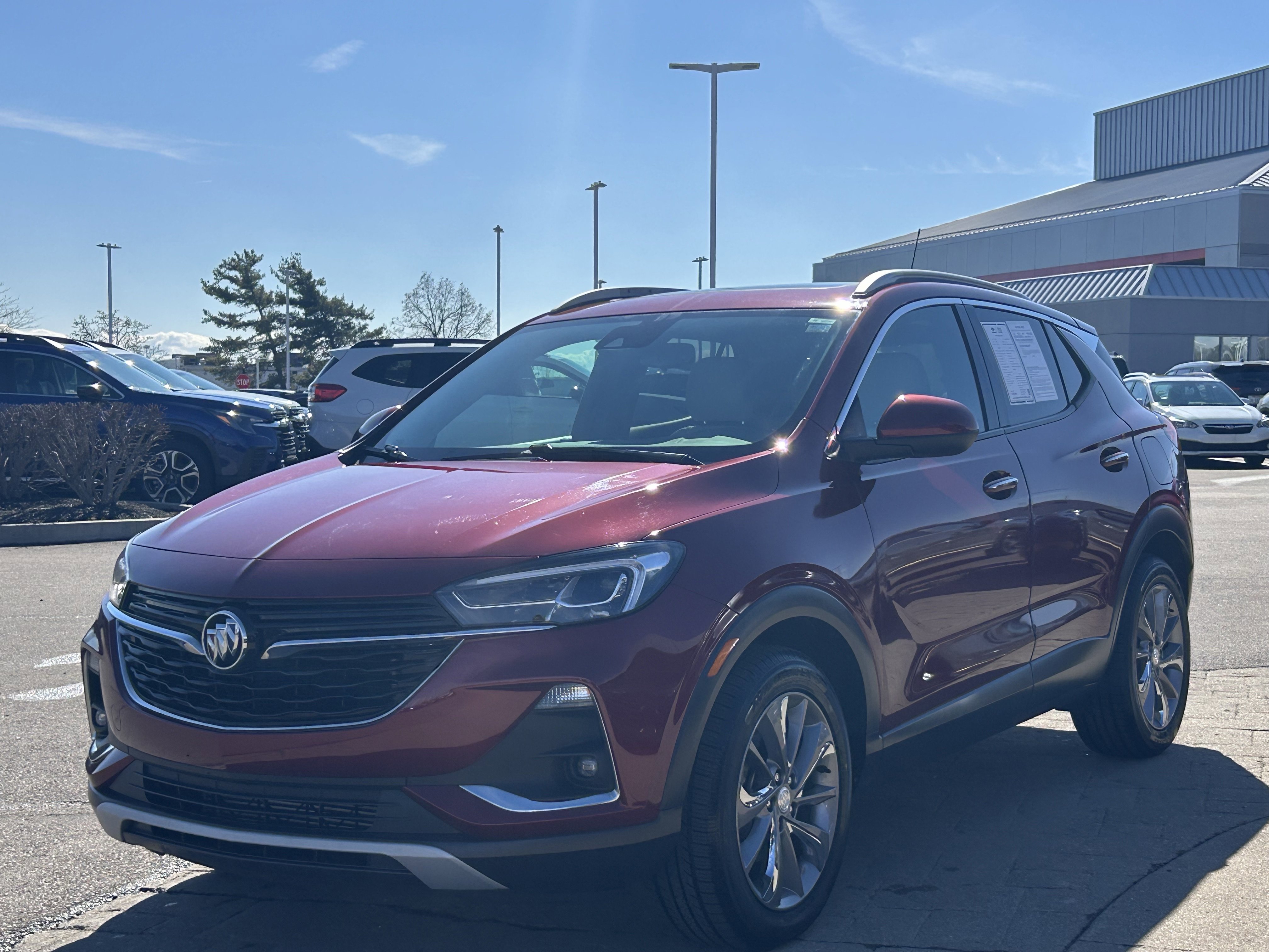 Used 2022 Buick Encore GX Essence w/ Experience Buick Package image 3