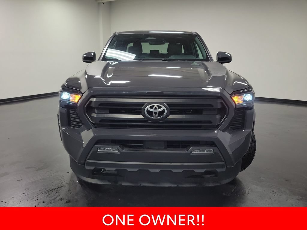 Used 2026 Toyota Tacoma SR5 AWD/4WD image 3