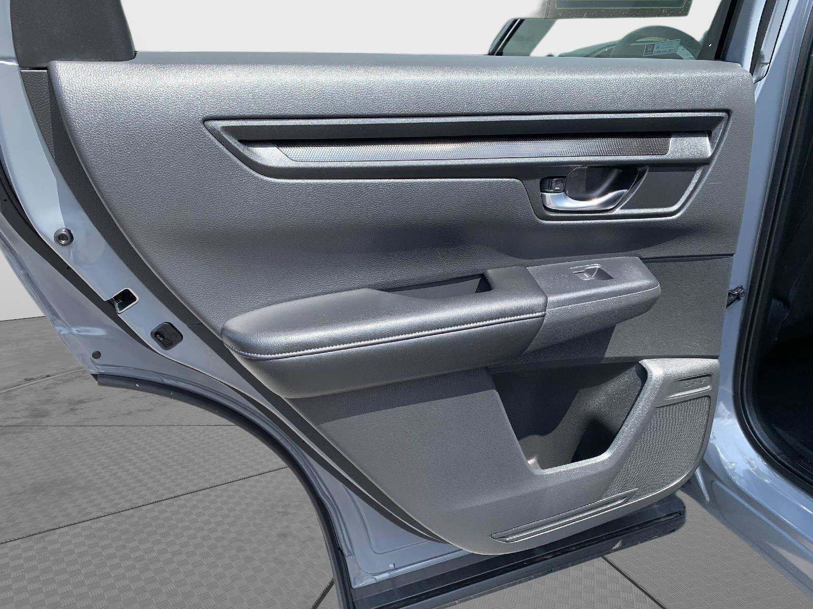 Certified 2026 Honda CR-V EX image 32
