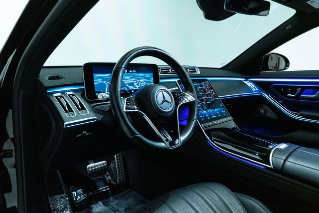 Used 2022 Mercedes-Benz S 500 4MATIC w/ AMG Line Package image 22