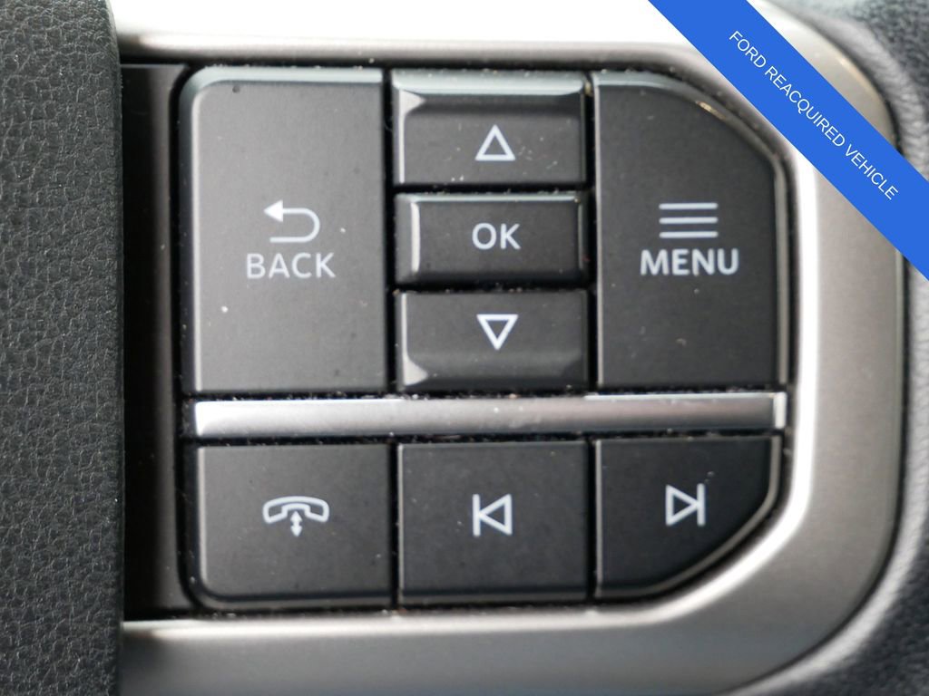 Used 2023 Ford Expedition XLT image 18