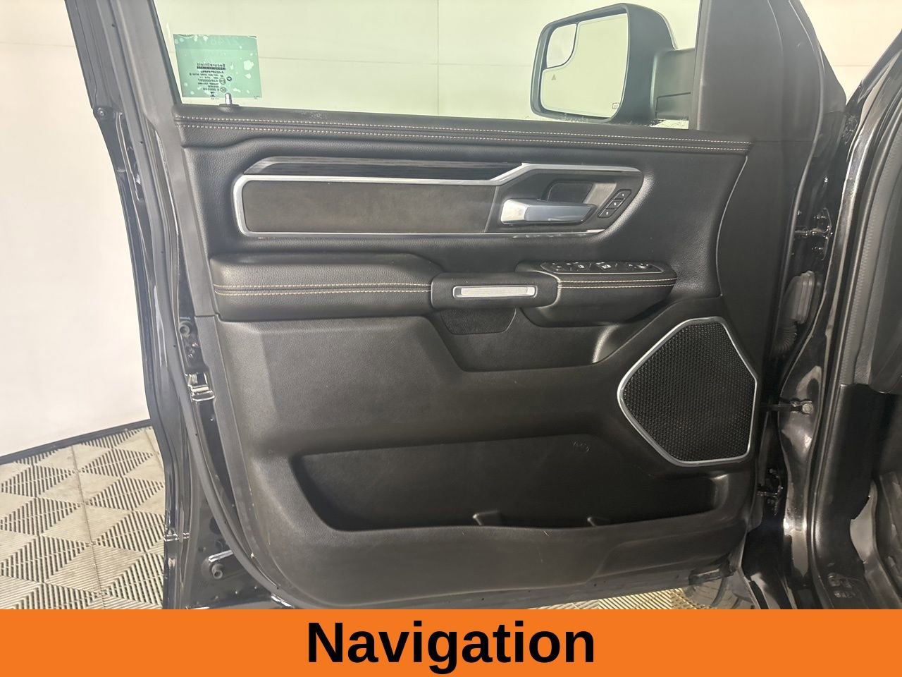 Used 2023 RAM 1500 Laramie AWD/4WD image 8