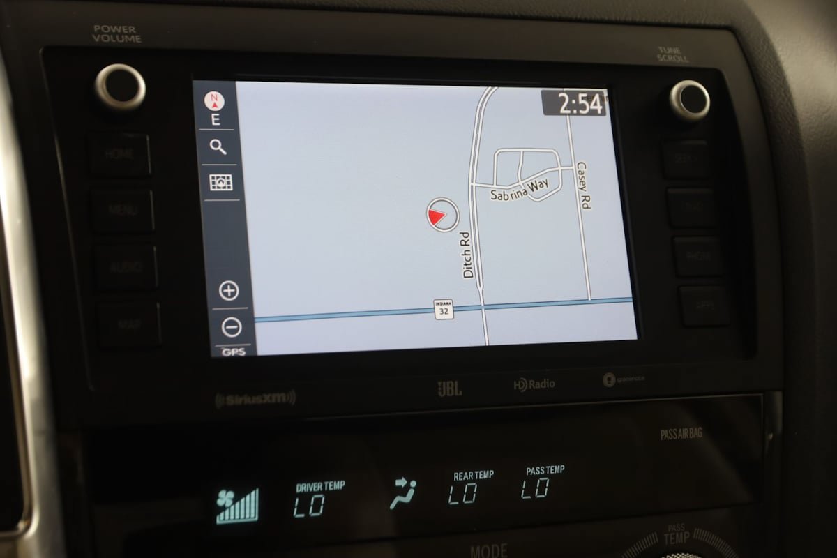 Used 2020 Toyota Sequoia Platinum AWD/4WD image 9