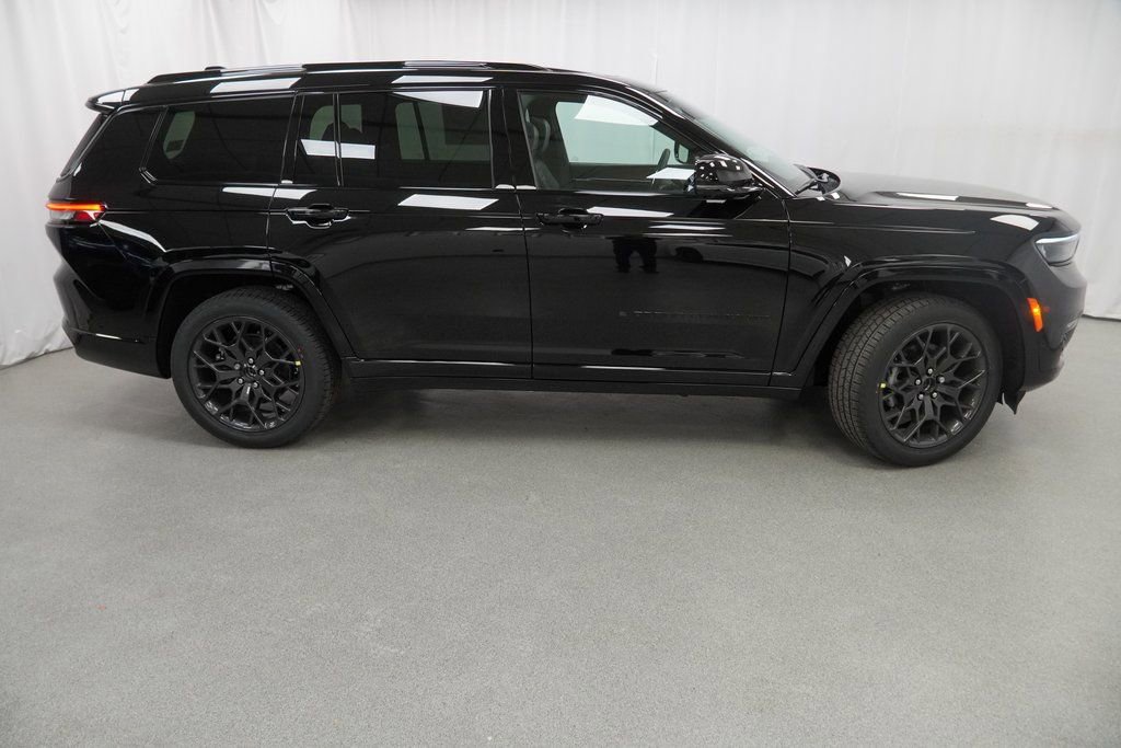 New 2025 Jeep Grand Cherokee L Summit w/ Obsidian Package image 9