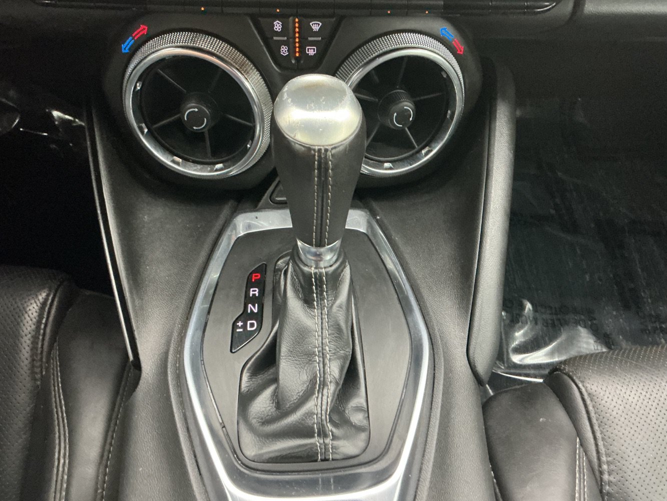Used 2018 Chevrolet Camaro LT RWD image 32
