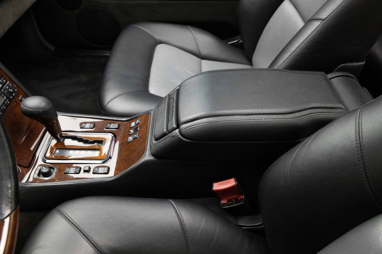 Used 1995 Mercedes-Benz S 600 Coupe image 36