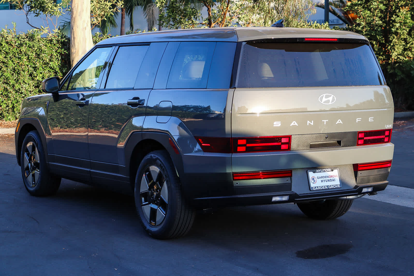 New 2027 Hyundai Santa Fe SE FWD image 8