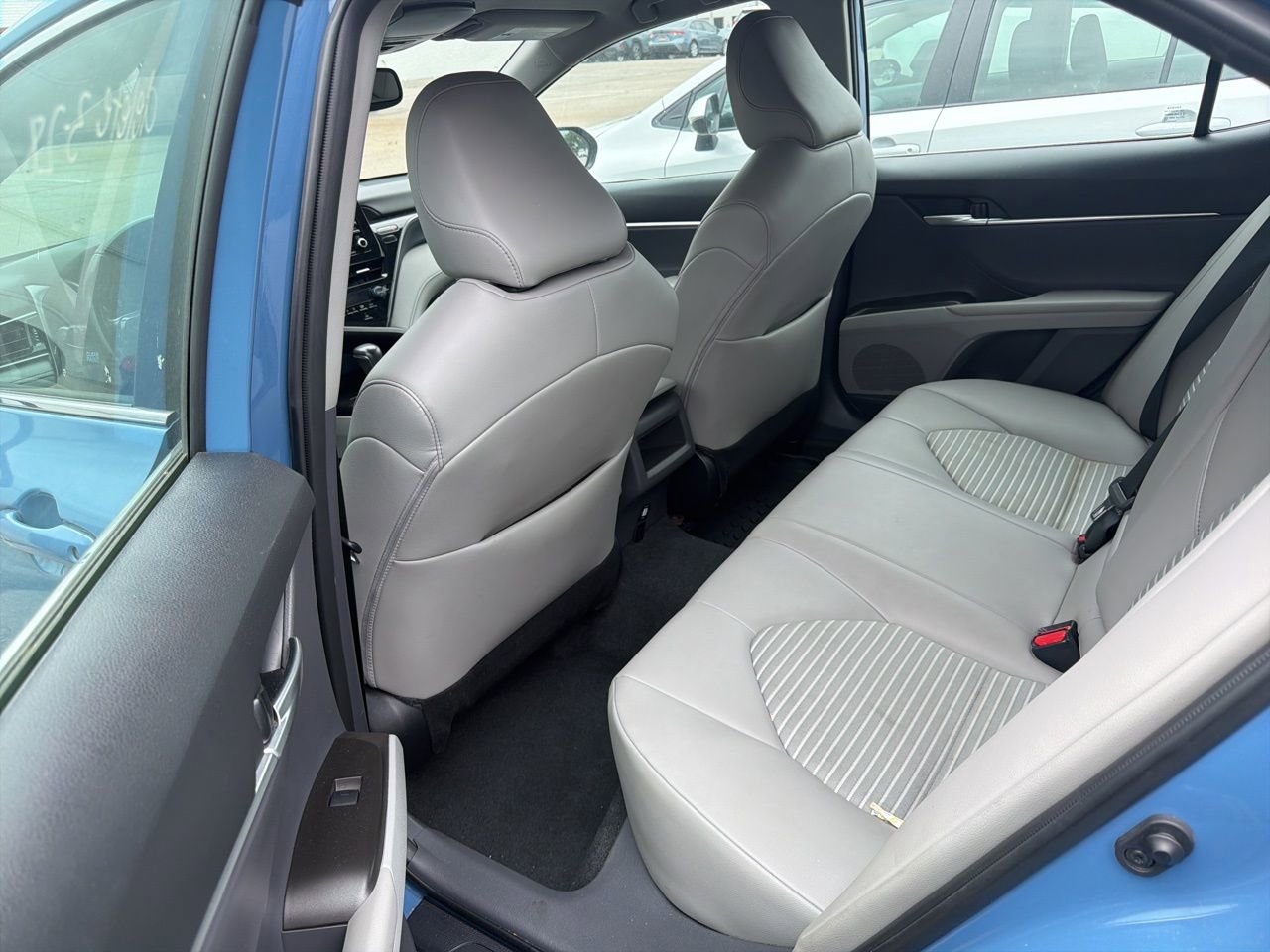 Used 2024 Toyota Camry SE w/ Convenience Package image 9