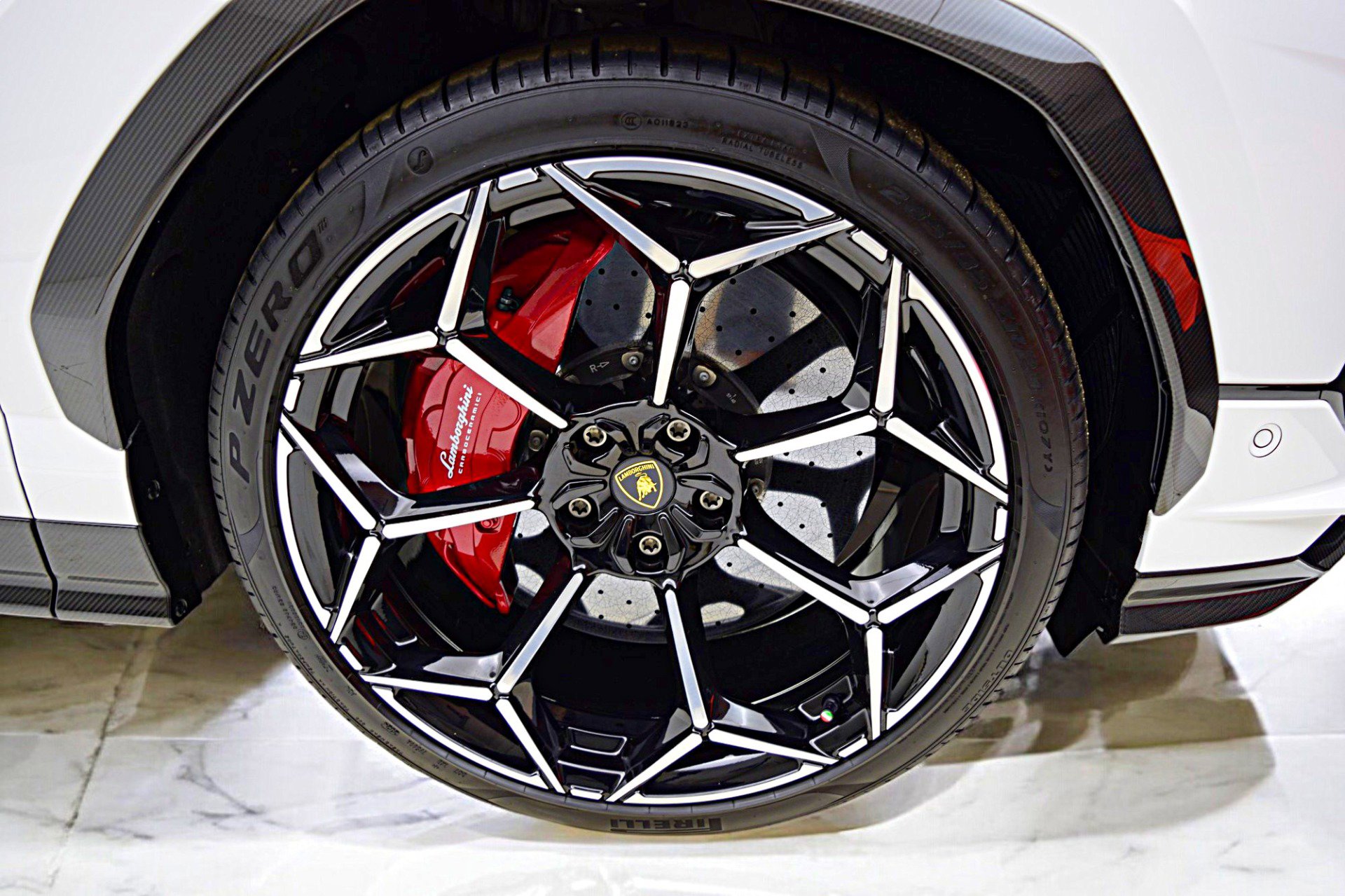 Used 2024 Lamborghini Urus Performante image 48