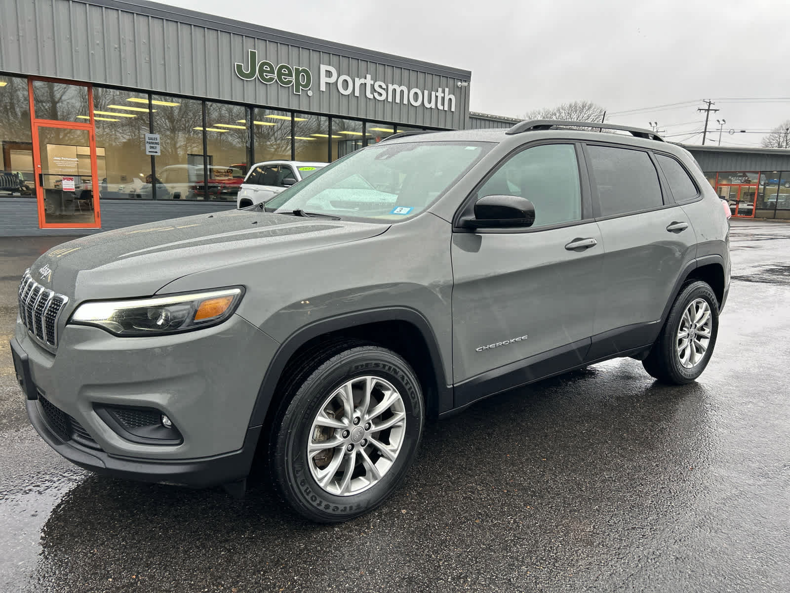 Used 2022 Jeep Cherokee Latitude Lux w/ Sun & Sound Group image 16