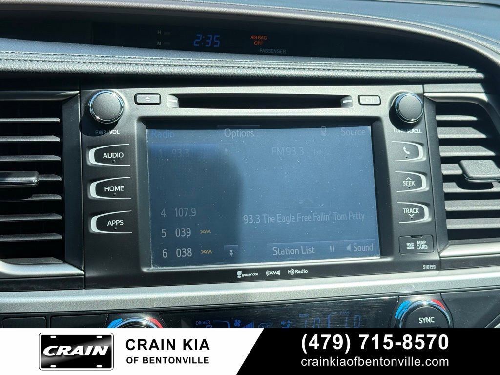 Used 2016 Toyota Highlander XLE FWD image 16