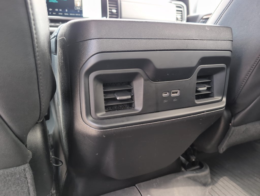 Used 2024 Chevrolet Silverado 1500 LT Trail Boss w/ Convenience Package II AWD/4WD image 13