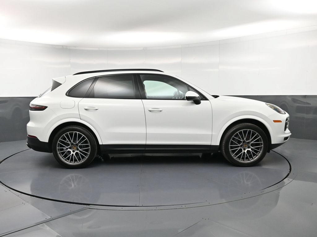 Certified 2022 Porsche Cayenne Platinum Edition AWD/4WD image 9