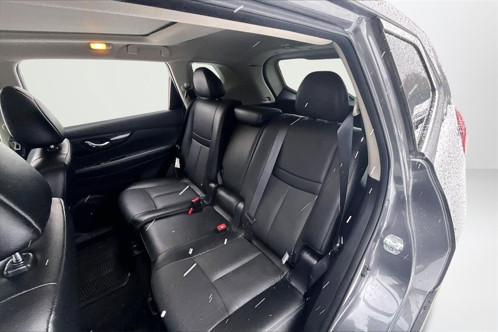 Used 2017 Nissan Rogue SL image 21