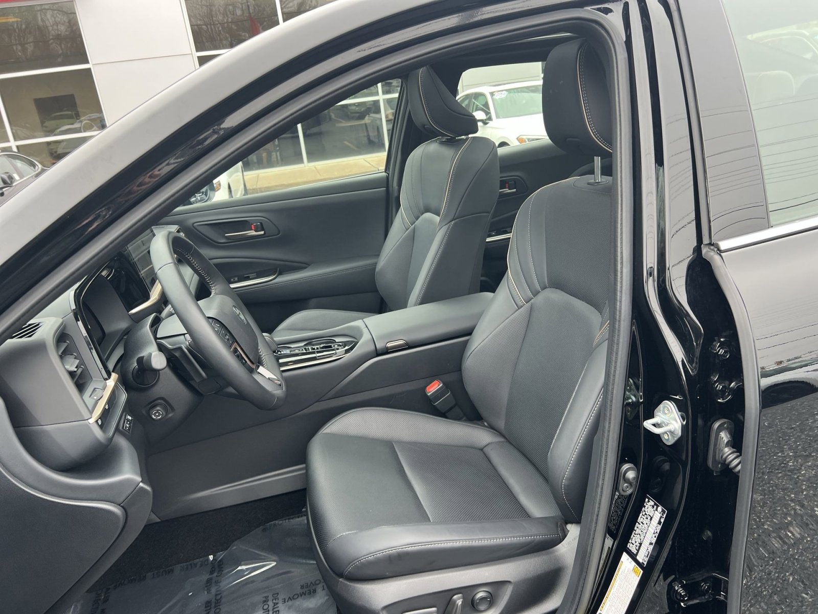 Used 2025 Toyota Crown Platinum image 13