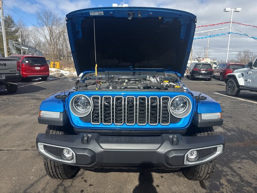 New 2025 Jeep Wrangler Unlimited Sahara w/ Safety Group AWD/4WD image 10