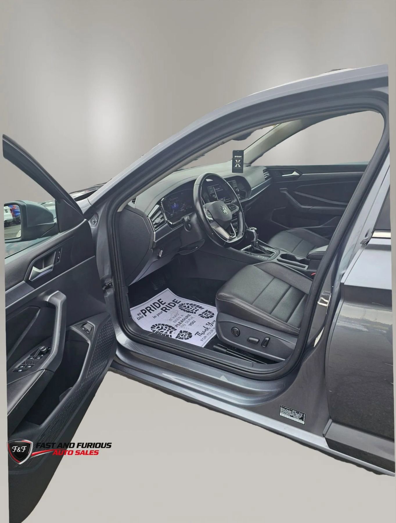 Used 2023 Volkswagen Jetta SE FWD image 6