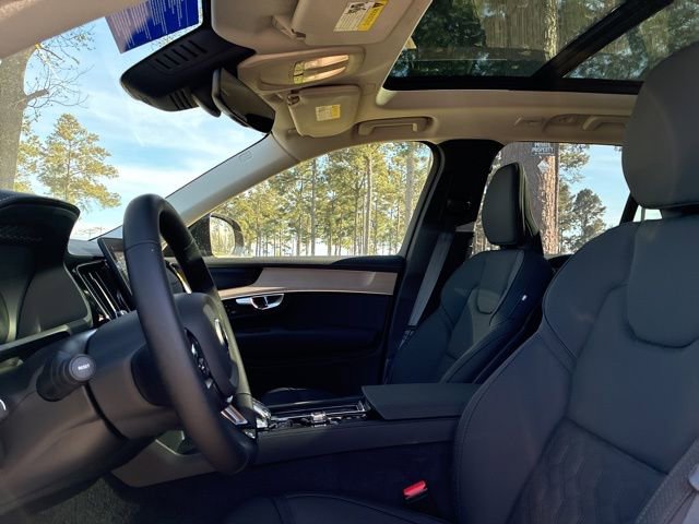 New 2026 Volvo XC90 B6 Plus w/ Protection Package Premier AWD/4WD image 21