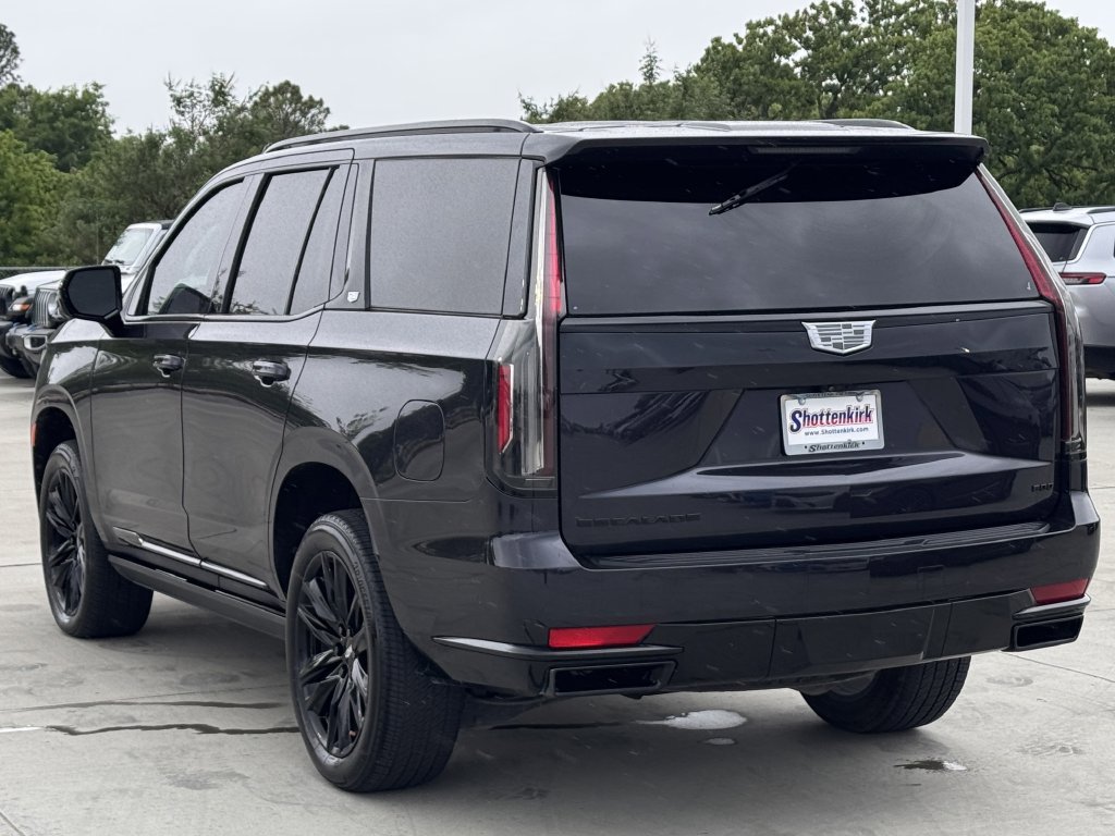 Used 2024 Cadillac Escalade Sport Platinum AWD/4WD image 4