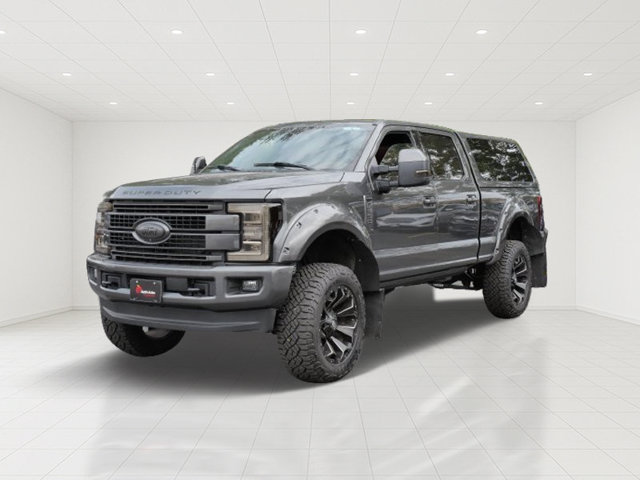 Used 2019 Ford F350 Platinum w/ Platinum Ultimate Package AWD/4WD image 2