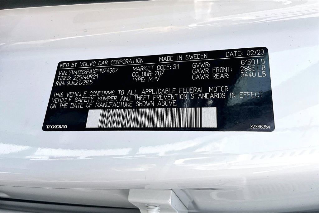 Certified 2023 Volvo XC90 B6 Ultimate w/ Protection Package Premier image 46