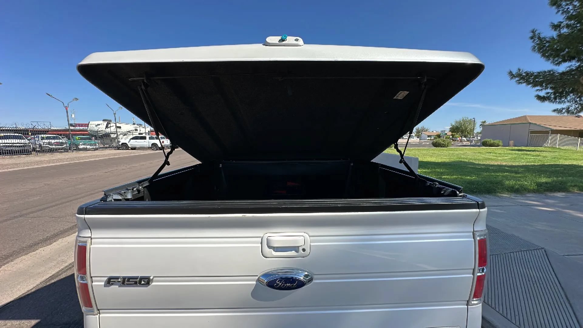 Used 2012 Ford F150 Lariat w/ Lariat Plus Pkg RWD image 4