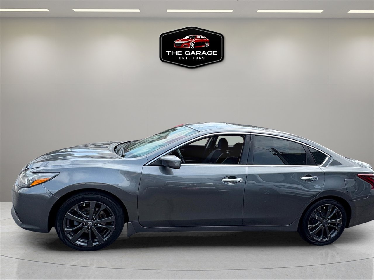 Used 2017 Nissan Altima 2.5 SR image 3
