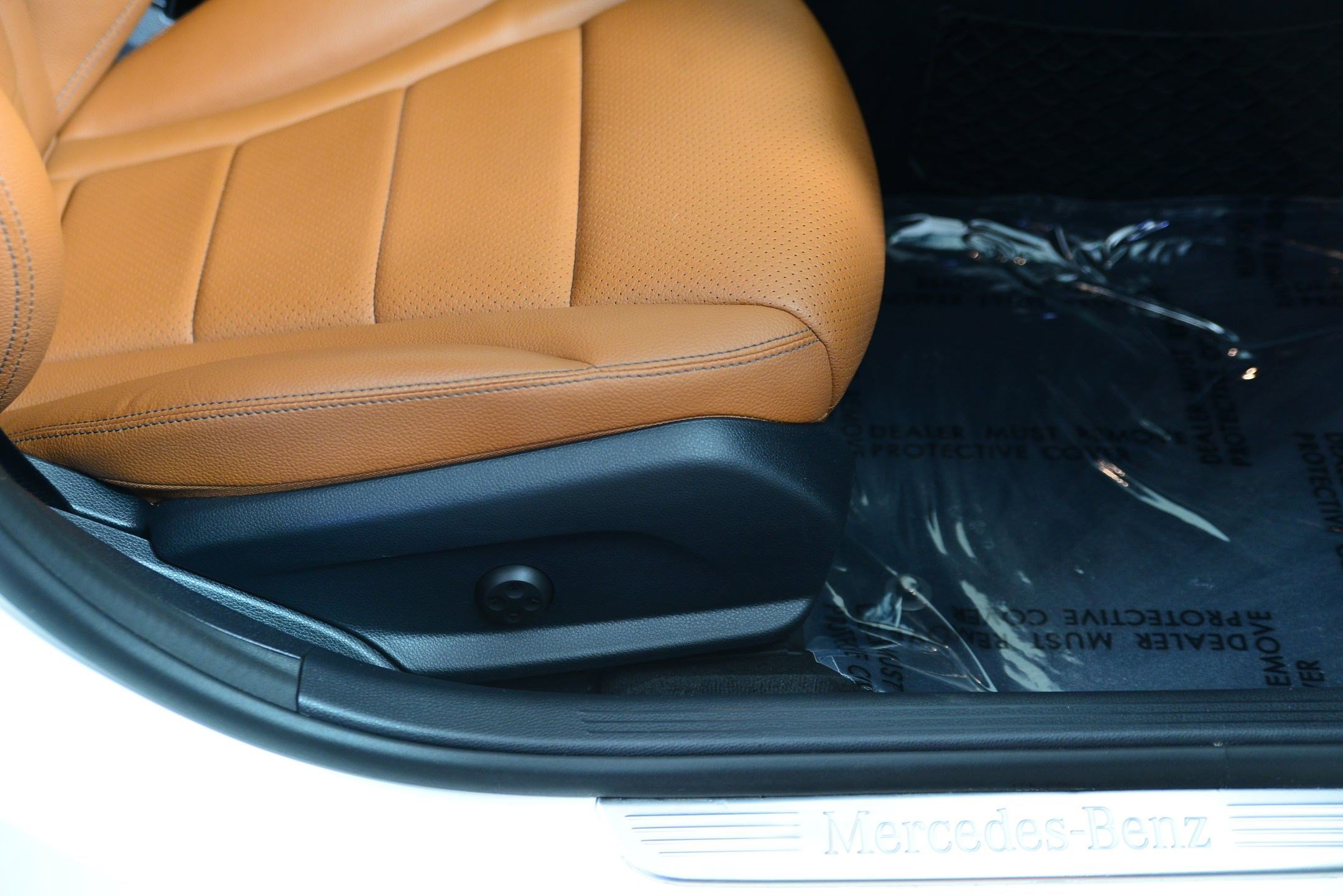 Used 2019 Mercedes-Benz C 300 4MATIC Sedan image 12