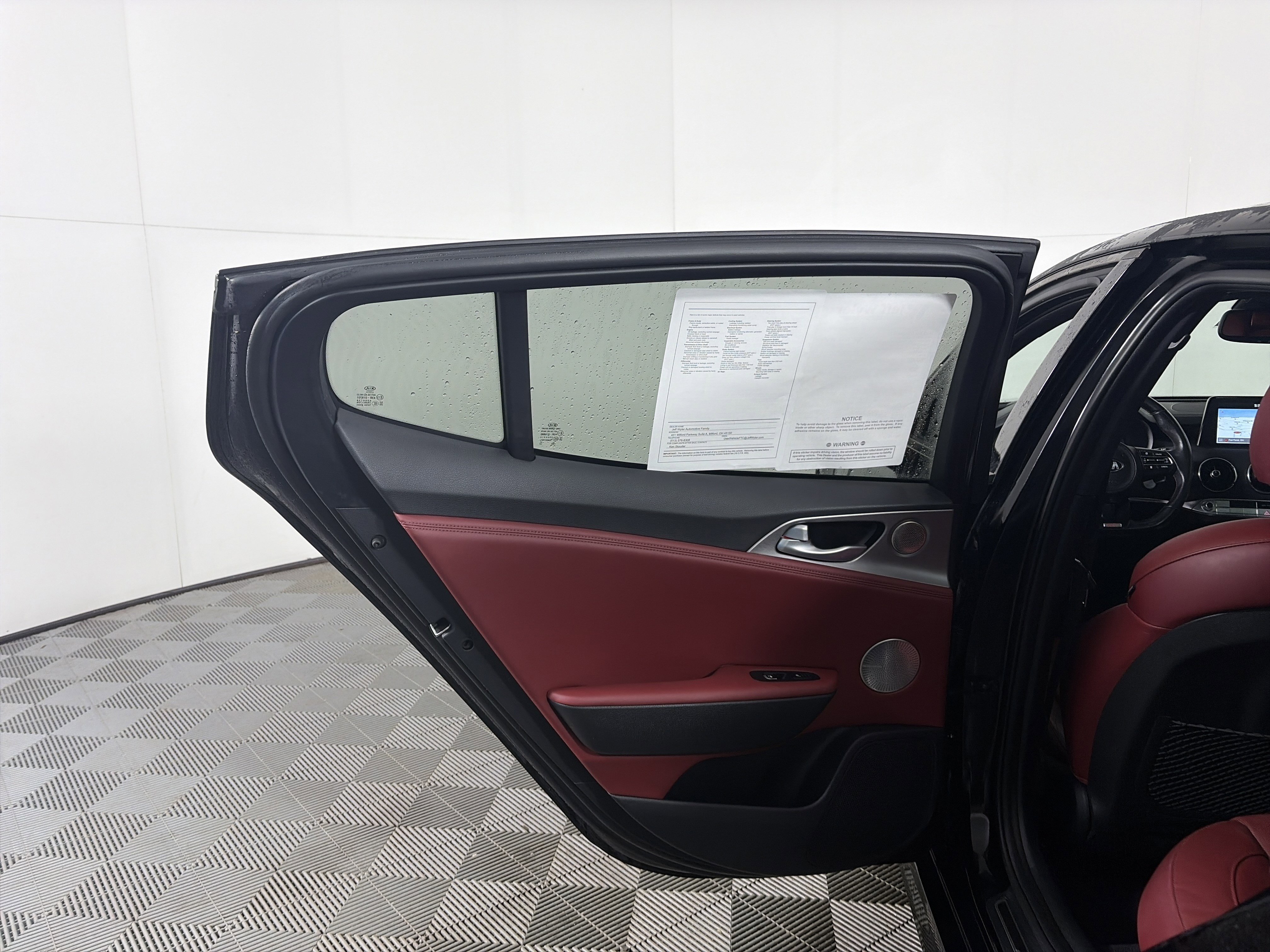 Used 2019 Kia Stinger GT2 image 35