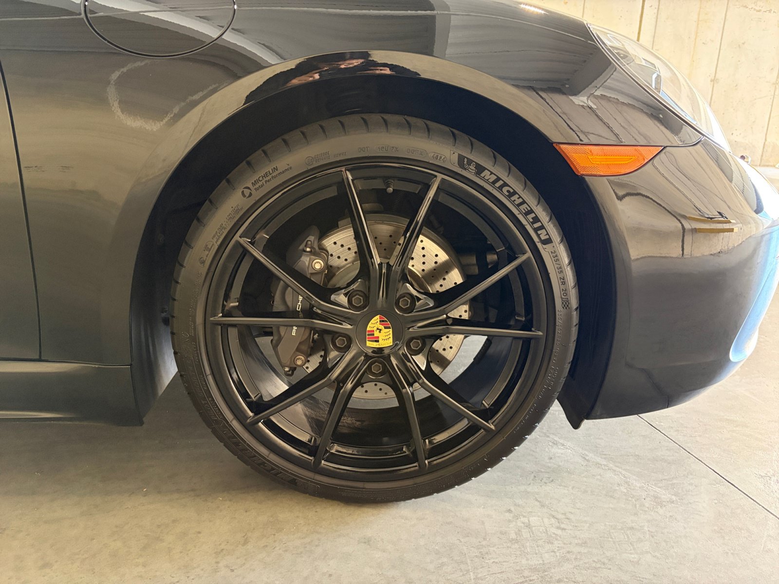 Certified 2025 Porsche 718 Cayman RWD image 19