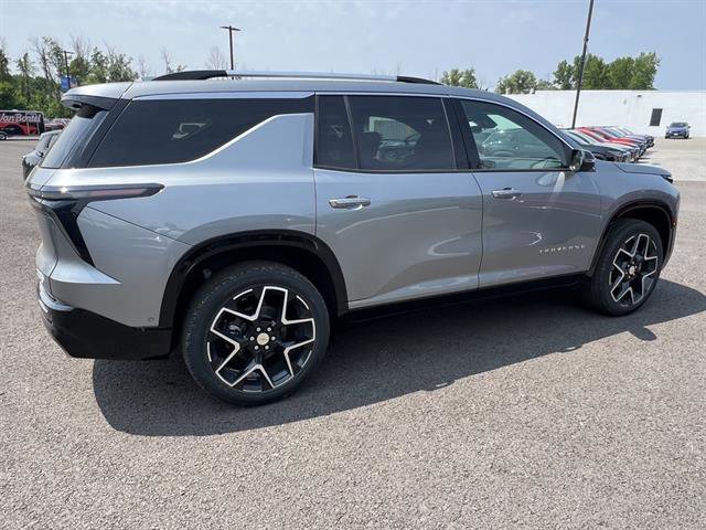New 2025 Chevrolet Traverse High Country w/ LPO, Floor Liner Package image 6