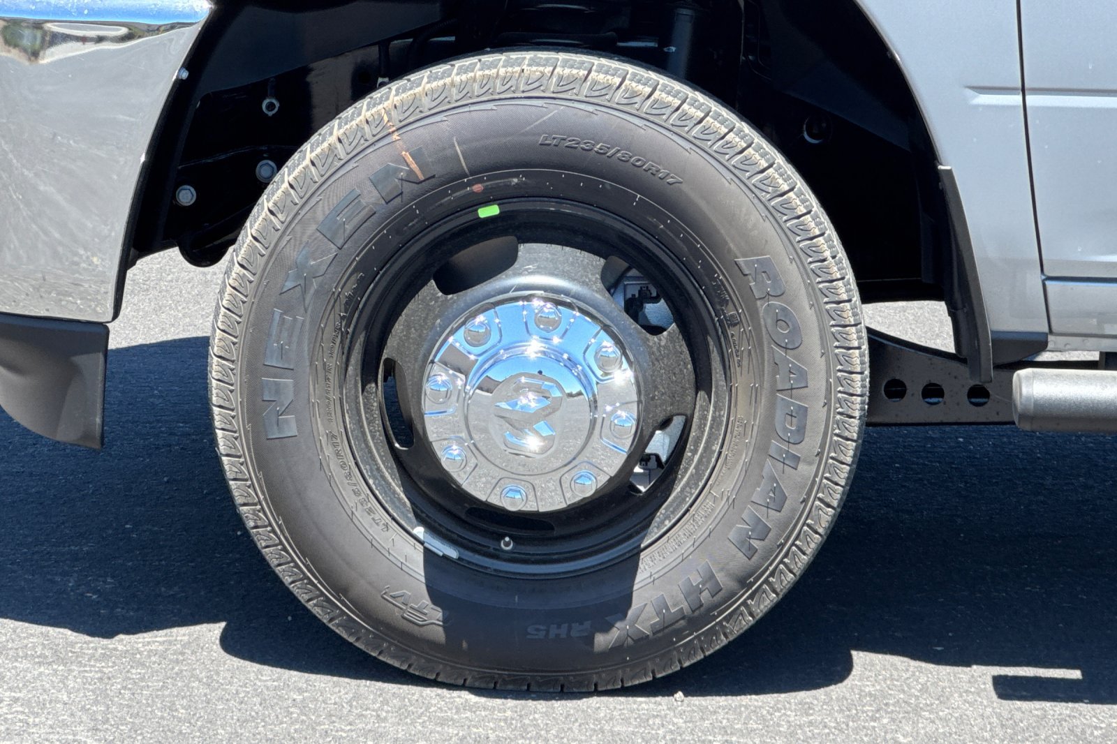 New 2026 RAM 3500 Tradesman AWD/4WD image 24