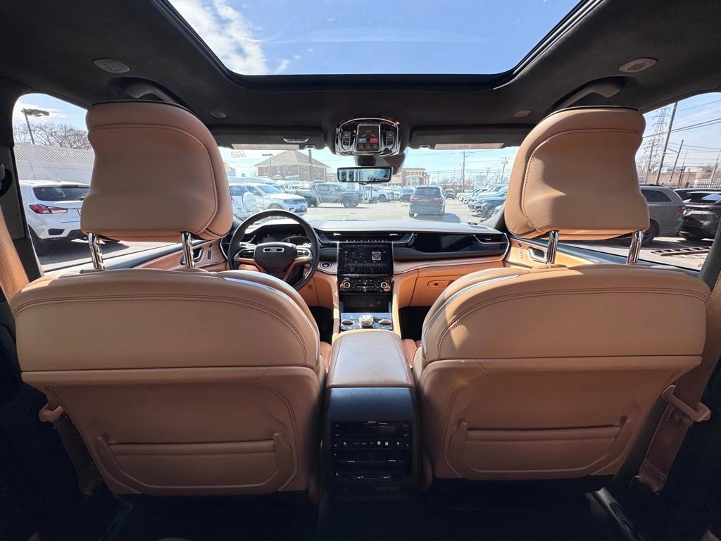 Certified 2024 Jeep Grand Cherokee L Summit AWD/4WD image 27