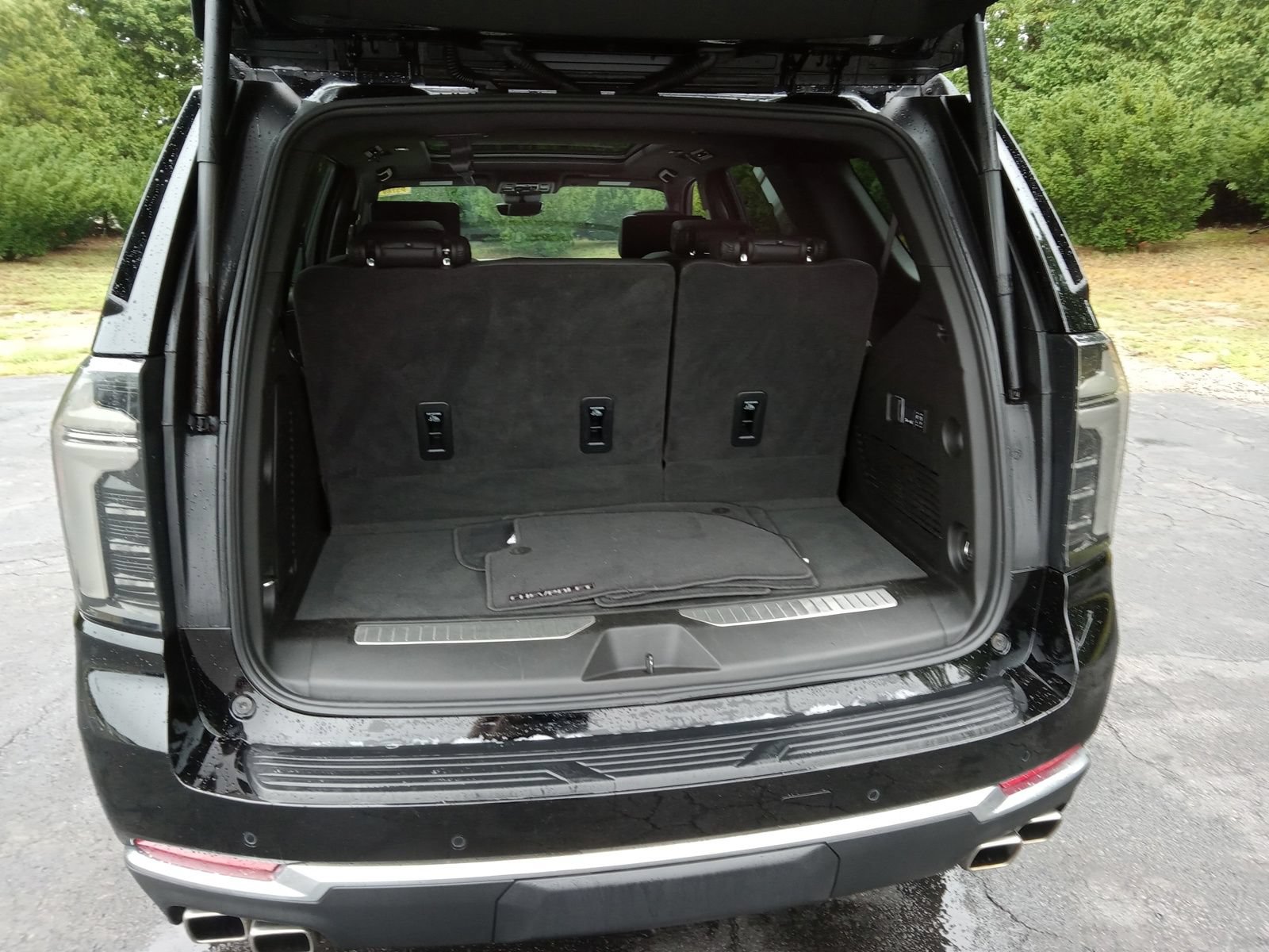 Used 2026 Chevrolet Tahoe High Country w/ Sun And Tow Package AWD/4WD image 30