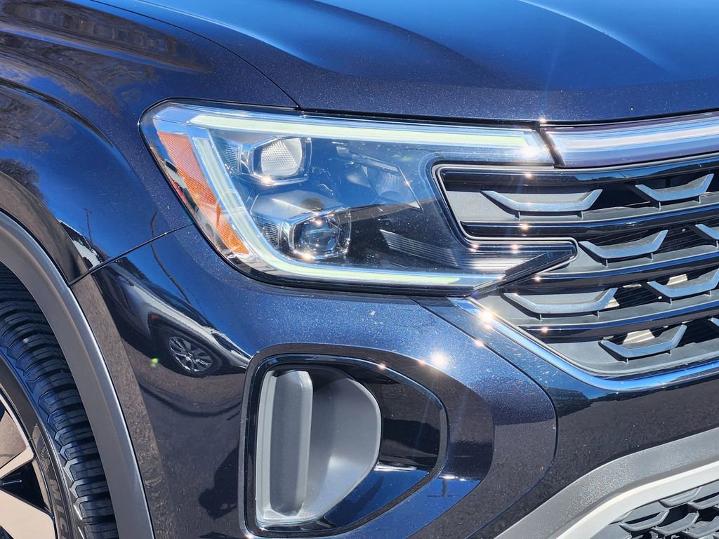 Used 2024 Volkswagen Atlas Cross Sport SE image 27