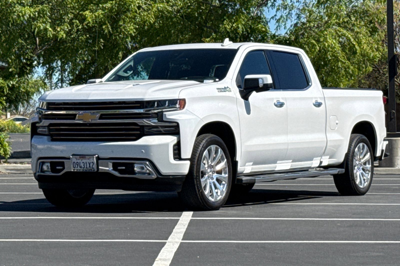 Used 2019 Chevrolet Silverado 1500 High Country w/ Technology Package image 9