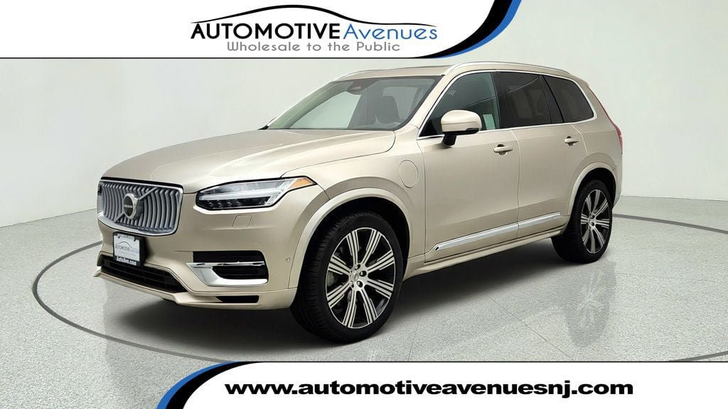 Used 2024 Volvo XC90 T8 Plus w/ Protection Package Premier