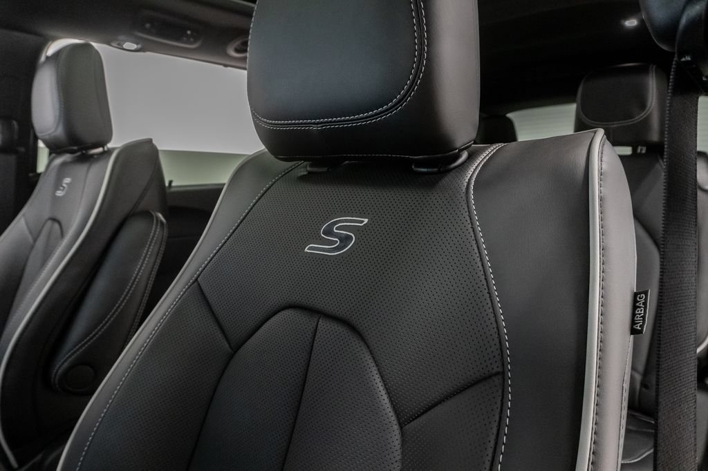 New 2027 Chrysler Pacifica Limited FWD image 11