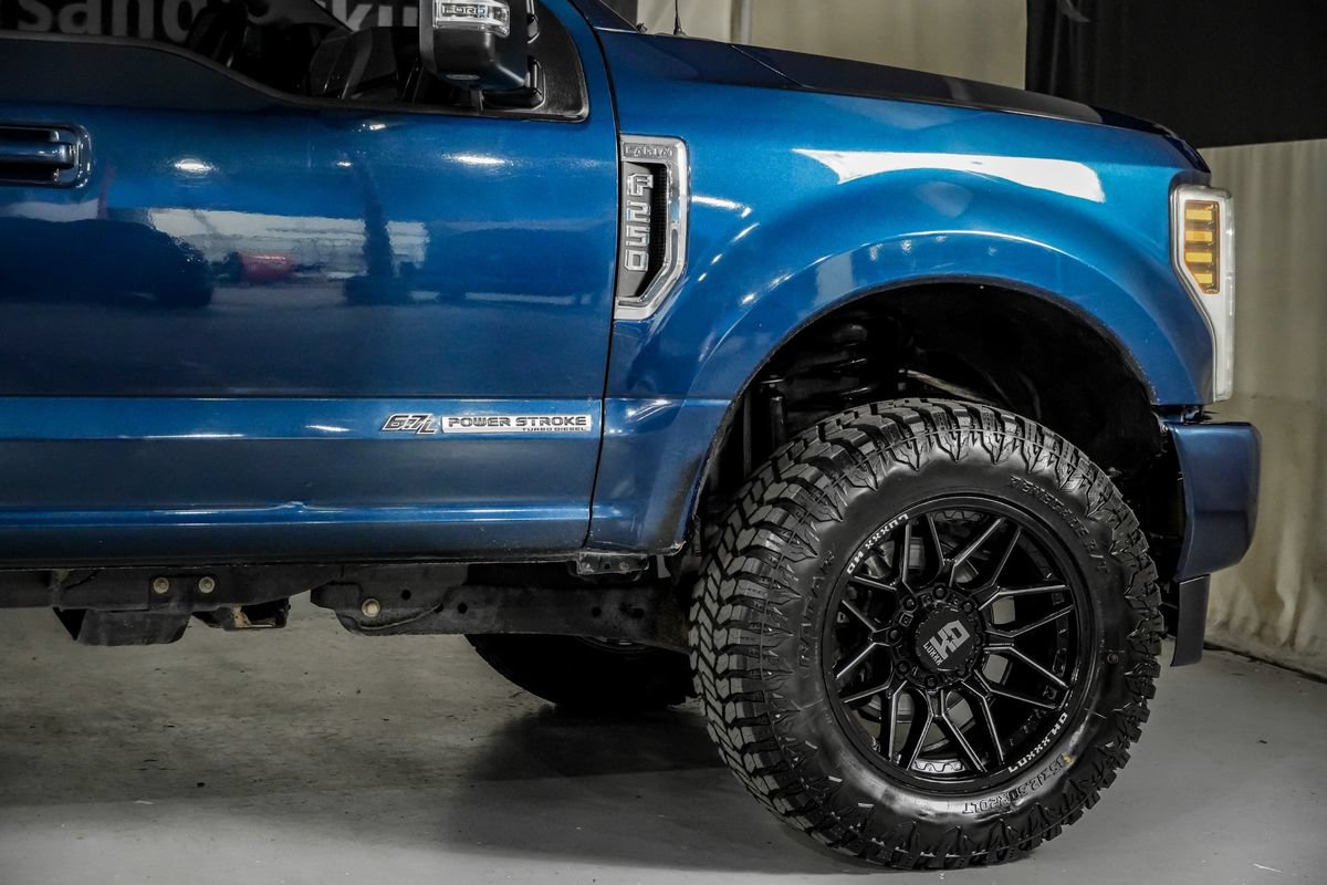 Used 2019 Ford F250 Lariat w/ Lariat Value Package AWD/4WD image 8