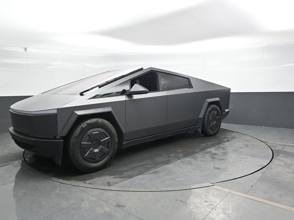 Used 2025 Tesla Cybertruck AWD Crew Cab image 9