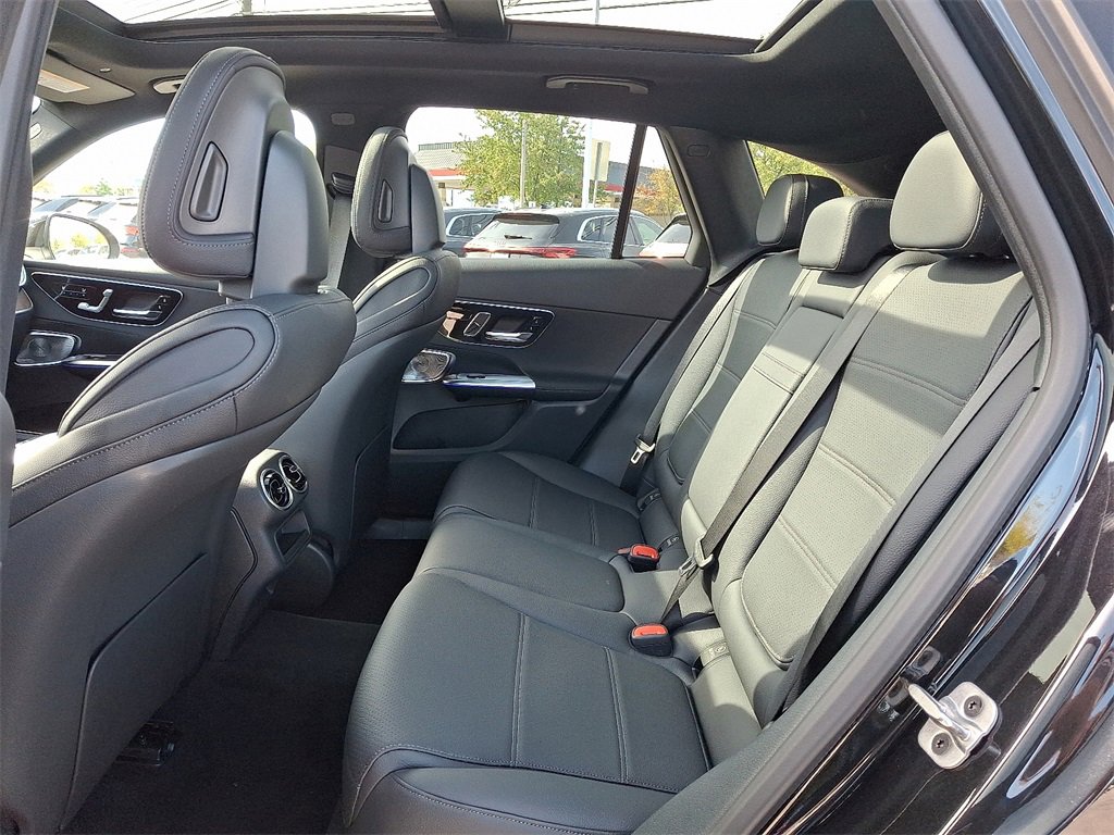 New 2026 Mercedes-Benz GLC 300 4MATIC image 11