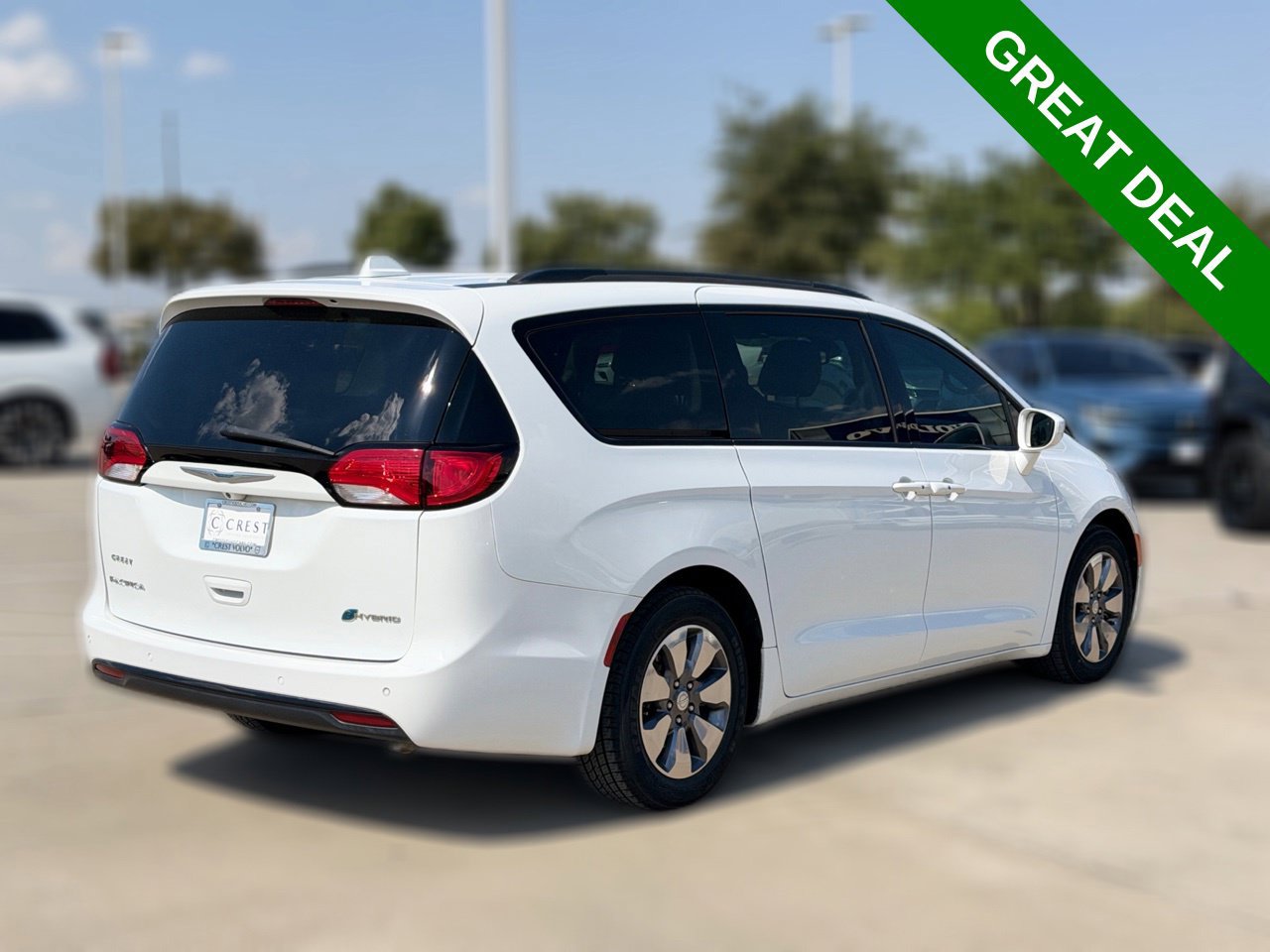 Used 2018 Chrysler Pacifica Touring-L FWD image 10