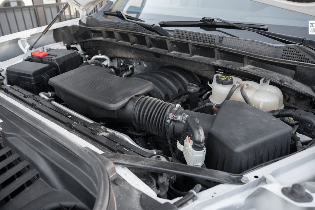 Used 2024 GMC Sierra 1500 SLT AWD/4WD image 17