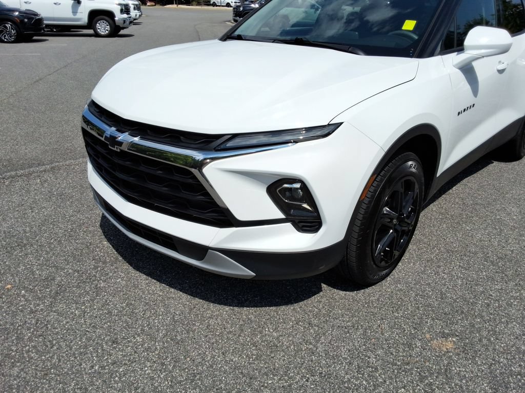 Certified 2023 Chevrolet Blazer LT FWD image 9