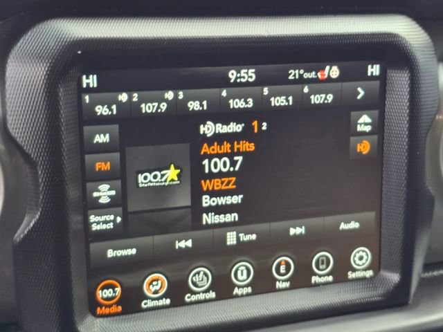 Used 2022 Jeep Wrangler Unlimited Sahara w/ Cold Weather Group image 16